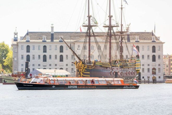Amsterdam: Body Worlds Exhibition and Canal Cruise - Review Summary