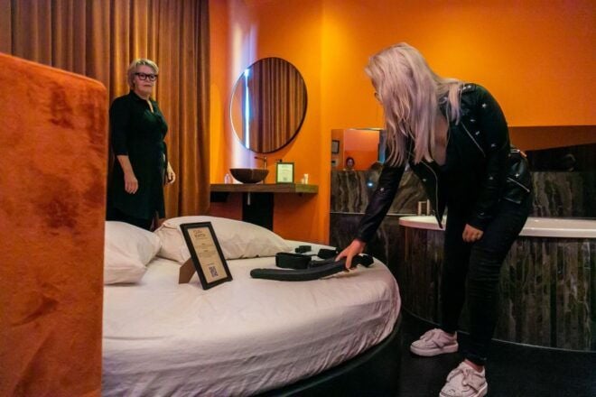 Amsterdam: Brothel Tour With Former Sex Worker - Inclusions