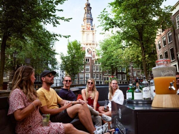Amsterdam: Canal Belt Private Beer Boat Tour - Includes Cruising and Beers