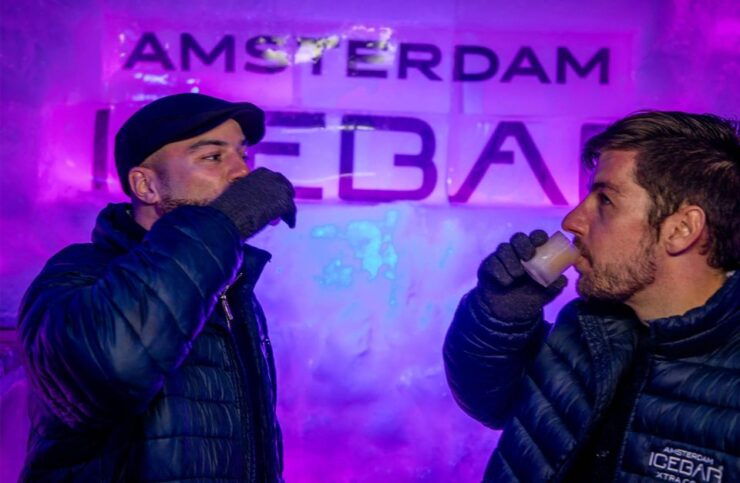 Amsterdam: Canal Cruise and Entrance to Xtracold Icebar - Canal Cruise Experience