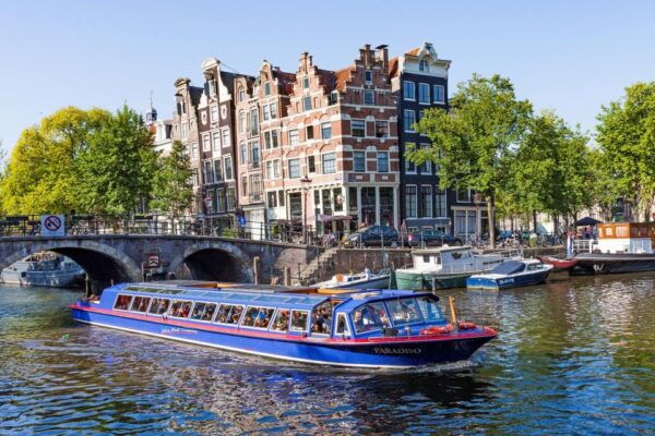 Amsterdam: Canal Cruise and Jewish Cultural Quarter Tickets - Common Questions