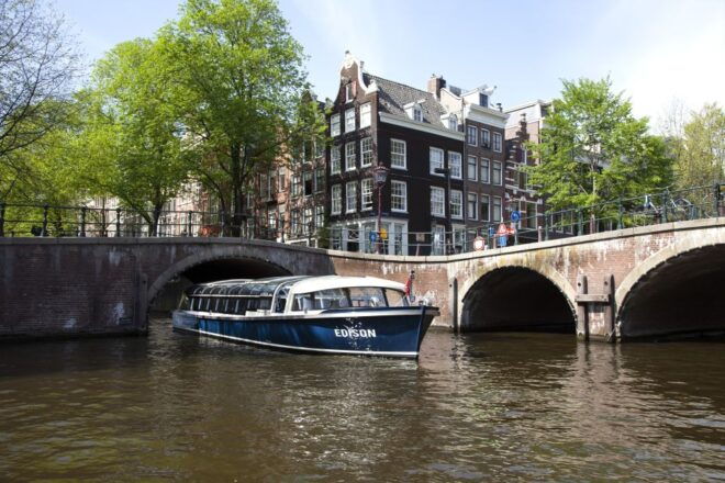 Amsterdam Canal Cruise and Maritime Museum Combined Ticket - Selecting Participants and Desired Date