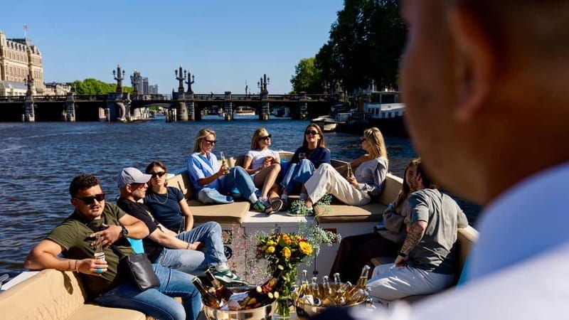 Amsterdam: Canal Cruise in Open Boat with Drink Option - Good To Know