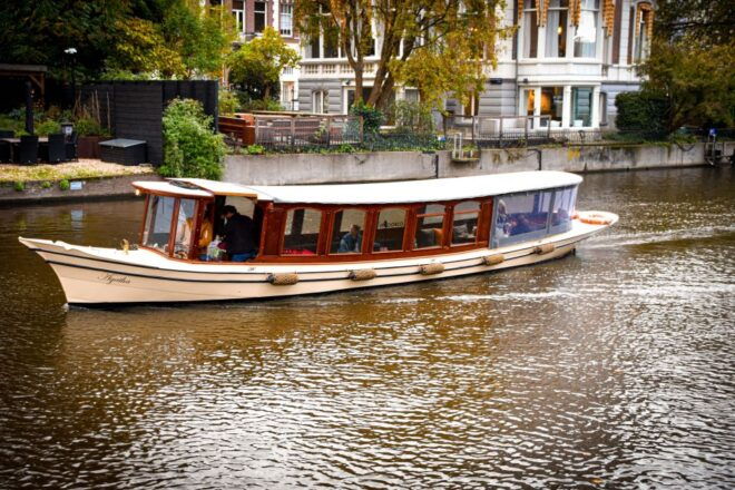 Amsterdam: Canal Cruise With Drinks and Bites - Starting Locations
