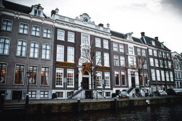 Amsterdam: Canal Cruise With Drinks and Bites - Highlights