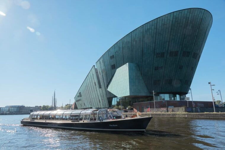 Amsterdam: Canal Cruise with Live Commentary & Audio Guide - Who Will Love This Tour?