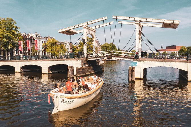 Amsterdam Canal Cruise With Live Guide and Onboard Bar - Overview