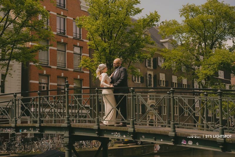 Amsterdam Canal, Tulip, Windmill Photoshoot | Custom Request - Is the mini session worth its price?