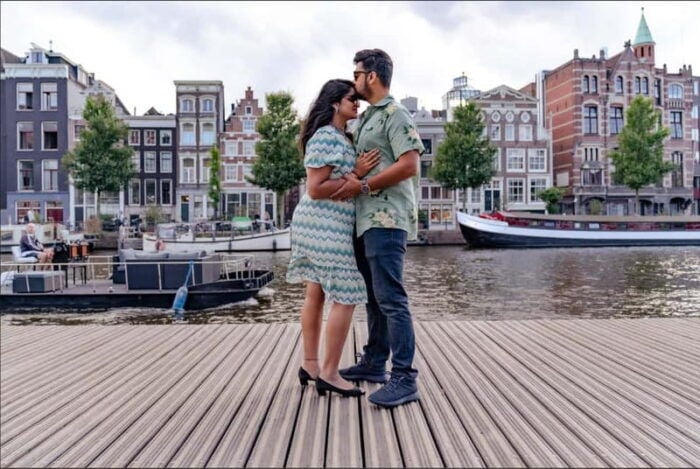 Amsterdam Canals Photoshoot: Private Solo, Family or Couples - FAQs
