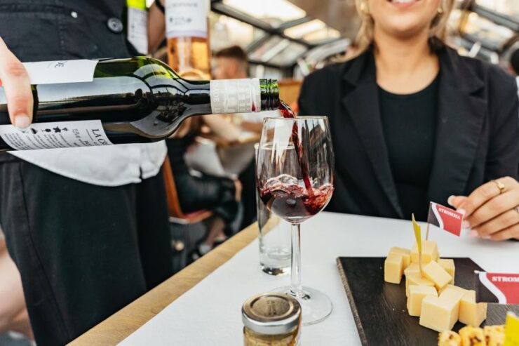 Amsterdam: Cheese and Wine Canal Cruise - Activity Details