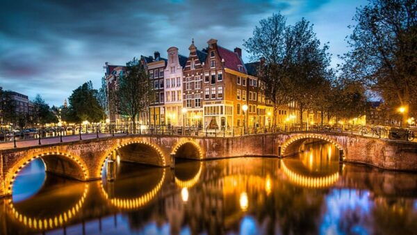 Amsterdam: Cheese and Wine Tasting With Kaasbar Amsterdam - Who Can Participate