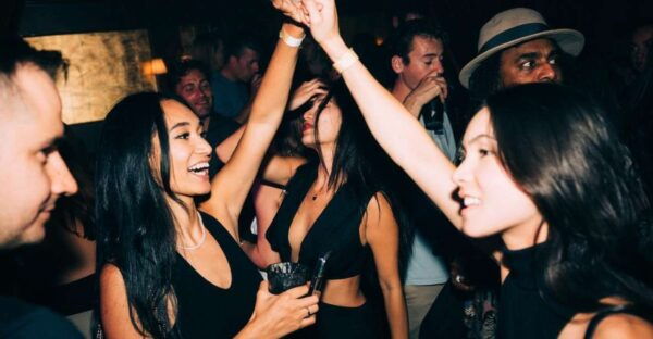 Amsterdam: Chin Chin Club and Dinner - Make a Reservation for an Unforgettable Experience