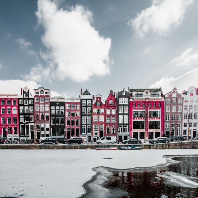 Amsterdam: Christmas Lights and Festive Delights - Browsing a Christmas Market