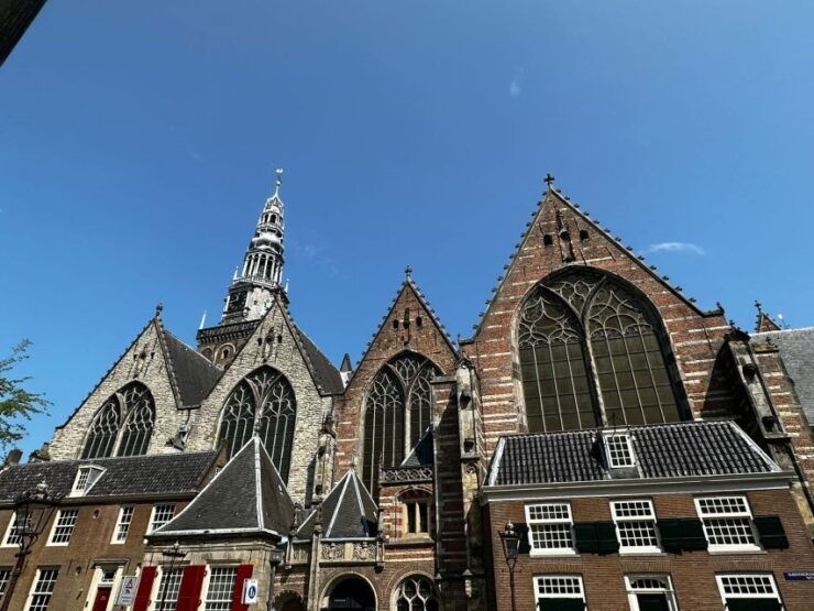 Amsterdam: City Center Walking Tour With Cheese Tasting - Explore Amsterdams Historic Landmarks