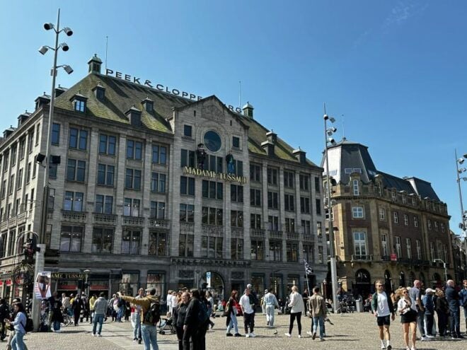 Amsterdam: City Center Walking Tour With Cheese Tasting - Indulge in Dutch Cheese Tasting