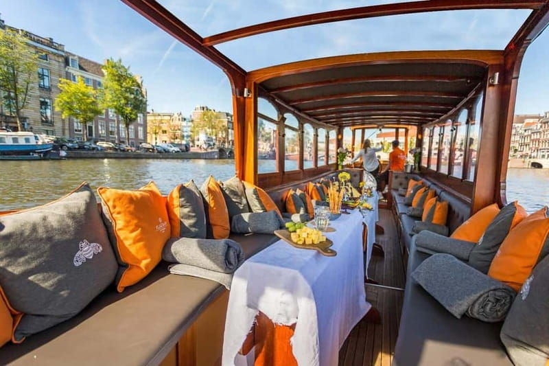 Amsterdam: Classic Boat Cruise with Optional Cheese & Wine - The Itinerary: A Close Look at the Stops  