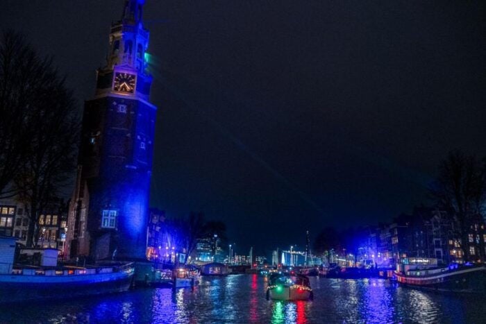 Amsterdam: Cozy Evening Canal Cruise With Open Bar Option - Final Thoughts
