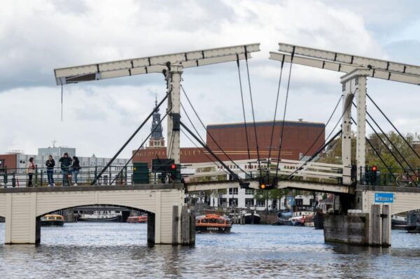 Amsterdam: Cultural Hop-on Hop-off City Cruise - The Sum Up