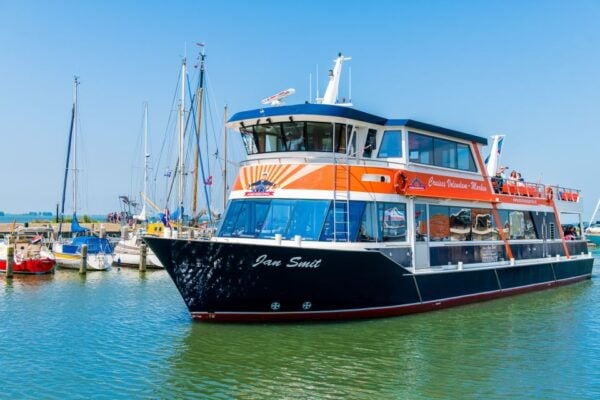 Amsterdam: Day Ticket Public Transport to Waterland Region - Common Questions