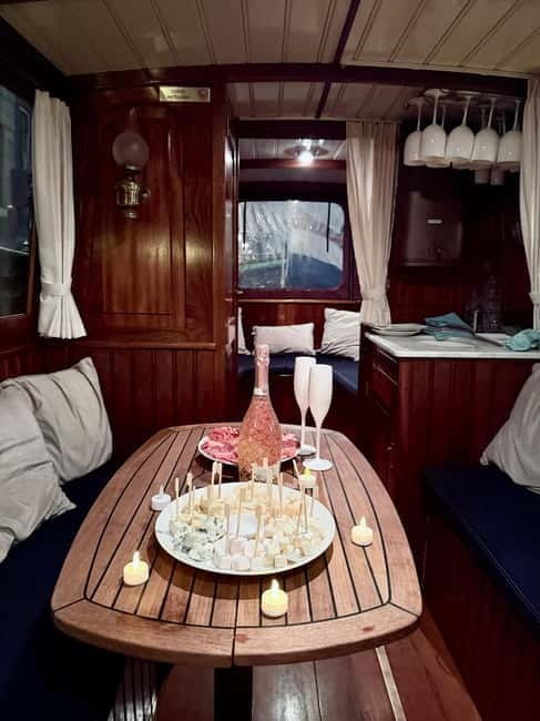 Amsterdam Daytime Boat Private Canal Cruise Tour With Guide - Final Thoughts