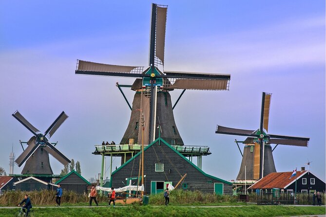 Amsterdam: Daytrip to Zaanse Schans, Edam, Volendam & Marken - Local Cuisine and Traditional Delicacies