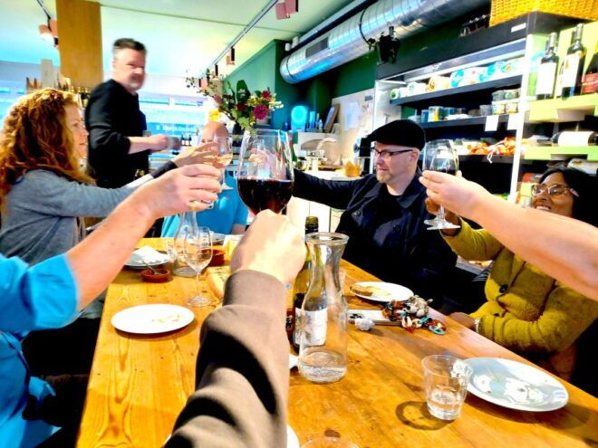 Amsterdam: Dutch Cheese Tasting With Wine or Beer - Tasting Inclusions