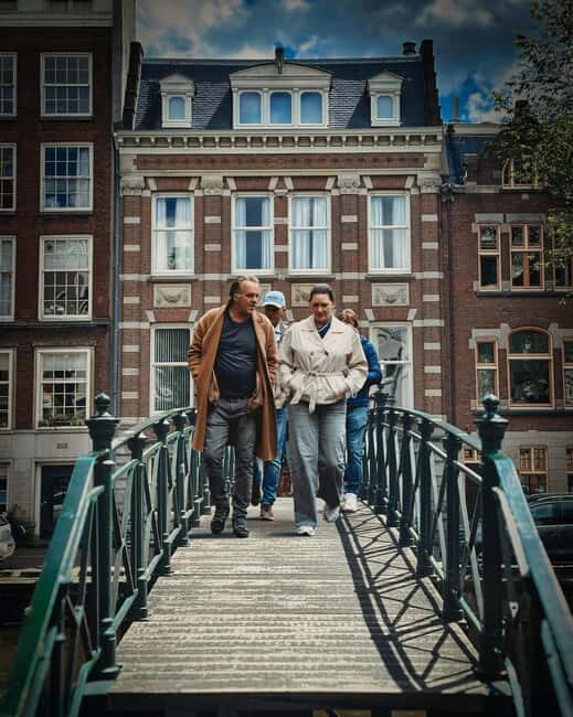 Amsterdam: Dutch Food Tour with Local Guide and Tasting - Who Should Book This Tour?