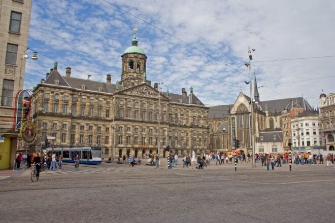 Amsterdam: E-Bike Sightseeing Tour in English - Inclusions