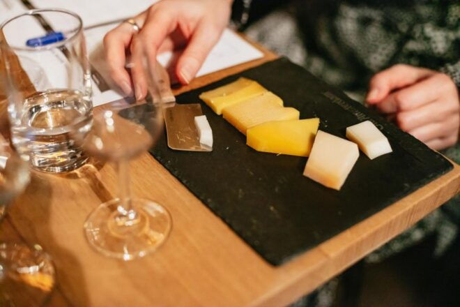 Amsterdam: Enjoy a Dutch Cheese-Tasting Session With Wine - Important Information