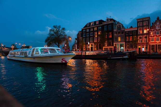 Amsterdam Evening Canal Cruise Including Pizza and Drinks - Traveler Reviews