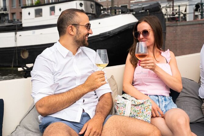 Amsterdam: Evening Canal Cruise With Optional Open Bar - Negative Review and Hosts Response