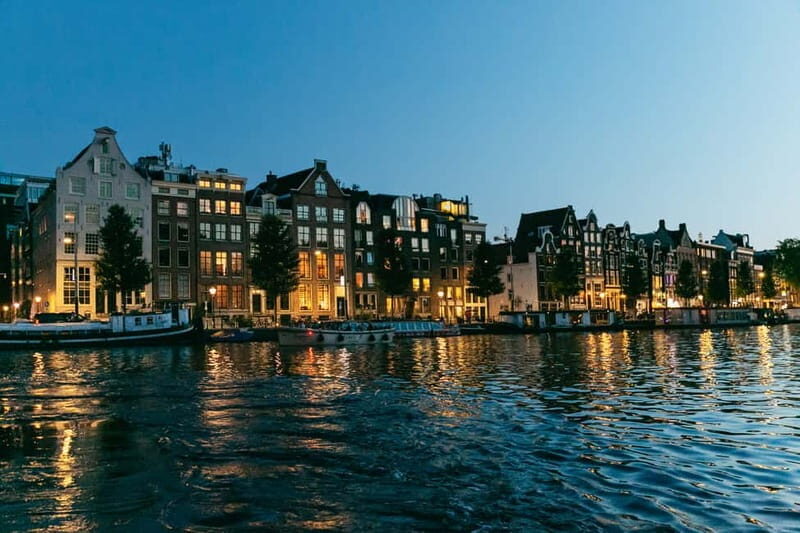 Amsterdam: Evening Cruise with Optional Wine and Snacks - Why You Should Consider This Night Cruise in Amsterdam