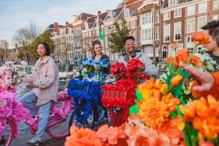 Amsterdam: Explore Canals, Guided Tour on Flower Bikes - Authentic Insights from Reviewers