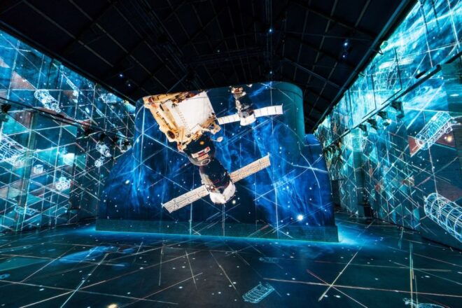Amsterdam: Fabrique Des Lumières: Destination Cosmos Ticket - Full Description of the Experience
