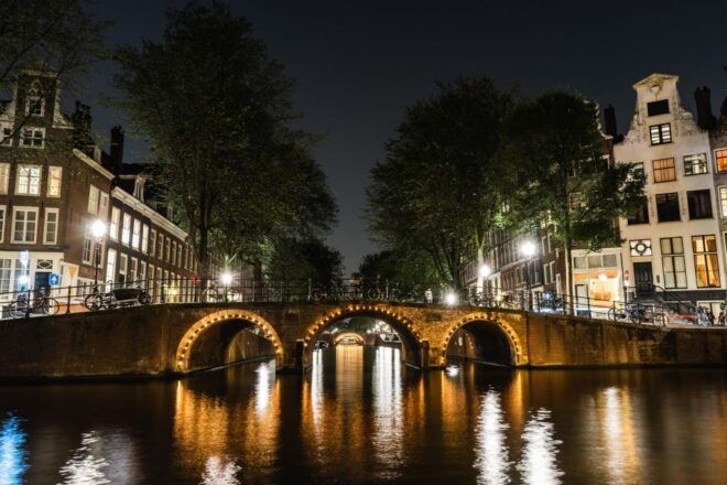 Amsterdam: Festival of Lights Canal Cruise - Full Description