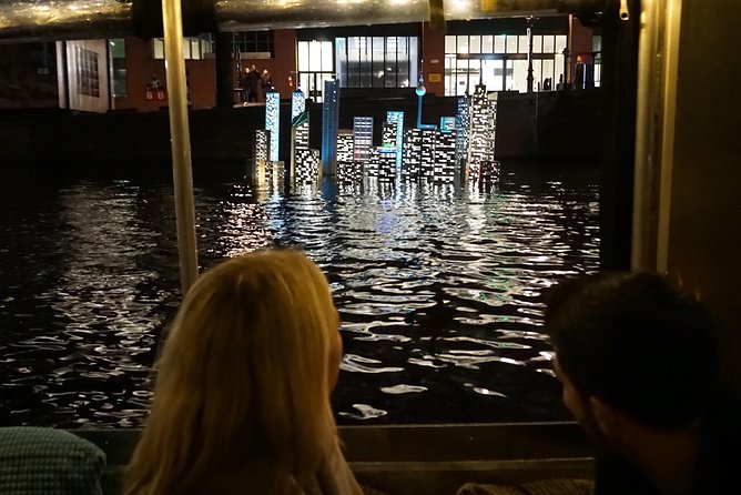 Amsterdam Festival of Lights Cruise by Captain Dave - Meeting and Pickup Information