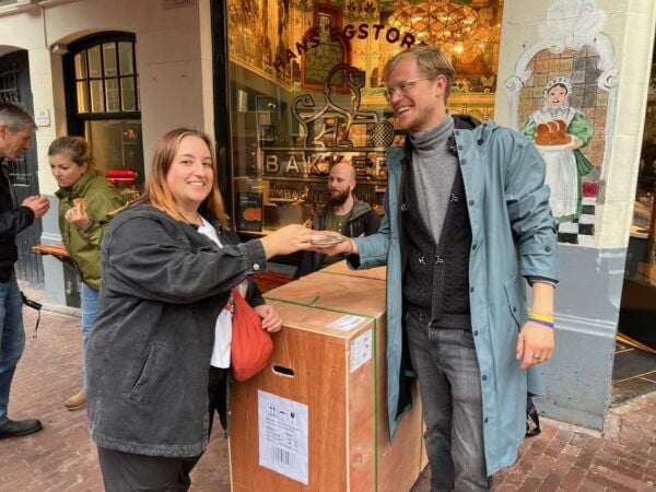 Amsterdam: Food Tour on Canals & Jordaan With Small Group - Tips for the Tour Guide