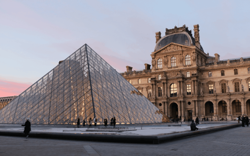 Amsterdam: Full-Day Trip to Paris - Good To Know