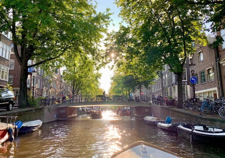 Amsterdam: German Canal Cruise with Unlimited Drinks Option - Who Will Love This Tour?