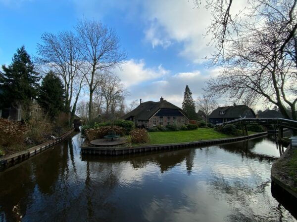 Amsterdam: Giethoorn, Afsluitdijk and Zaanse Schans Day Trip - Frequently Asked Questions