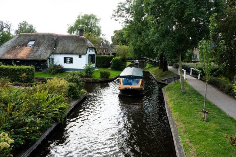 Amsterdam: Giethoorn Day Trip, Boat Tour, and Walking Tour - FAQ