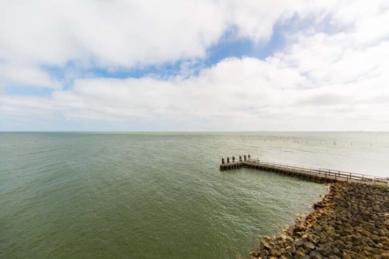 Amsterdam: Giethoorn Tour with Boat Ride & Afsluitdijk Visit - FAQ: Your Questions Answered