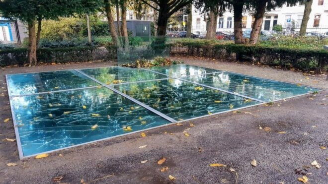 Amsterdam: Guided Anne Frank Small Group Walking Tour - Memorials and Monuments