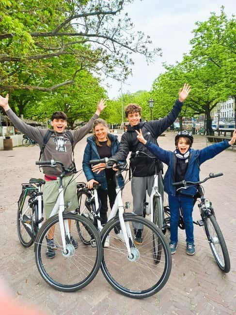 Amsterdam: Guided bike tour in French off the beaten track - FAQ