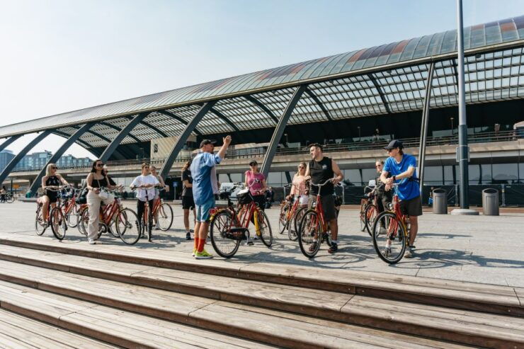 Amsterdam: Guided Bike Tour of Central Amsterdam - Activity Details