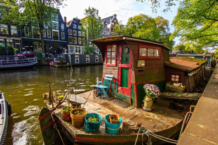 Amsterdam: Guided Cultural Food Tour in German or English - The Value of the Tour: Is It Worth It?