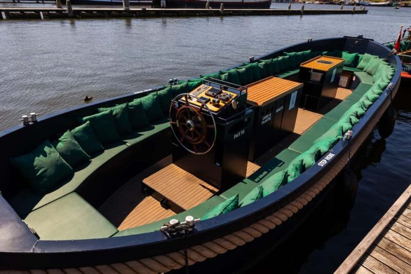 Amsterdam: Guided Open Boat Cruise Unlimited Drinks Option - FAQs