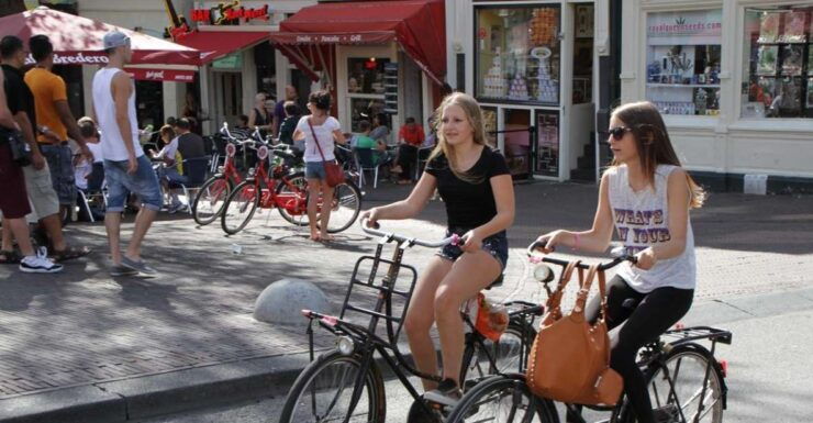 Amsterdam: Guided Sightseeing Bike Tour - Inclusions and Options