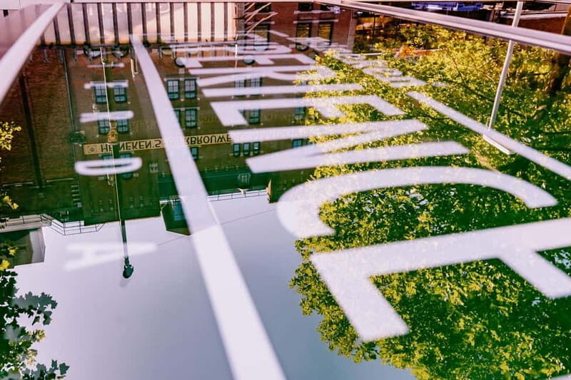 Amsterdam: Heineken Branded Canal Cruise inc 1 drink &Snacks - FAQs