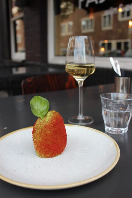 Amsterdam: High Wine at Wine Bar Paskamer, 3-Rounds - Accessibility and Groups